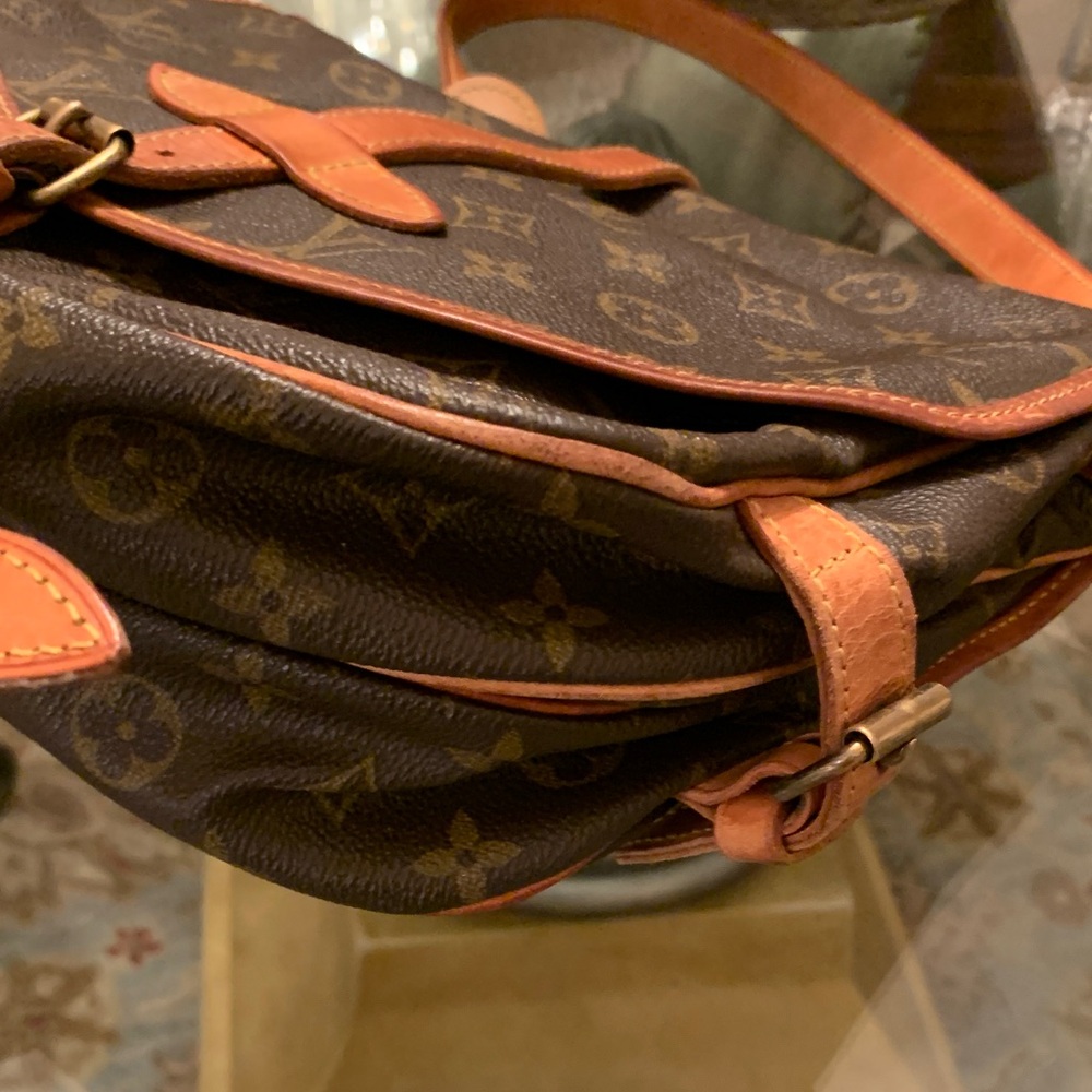 Louis Vuitton Monogram Brown Messenger Bag - Picture 3 of 6